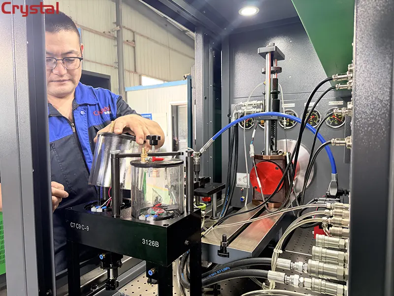 Crystal test bench testing 4 injectors simultaneously in 15 minutes fully automatic