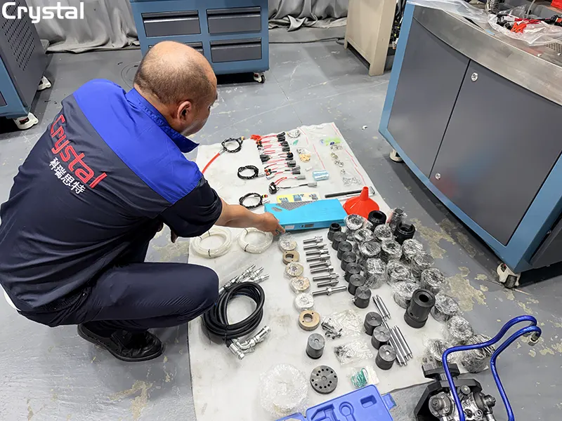 Crystal CR918-PRO injection pump test bench testing 4 injectors simultaneously in under 15 minutes – automatic multi-injector testing