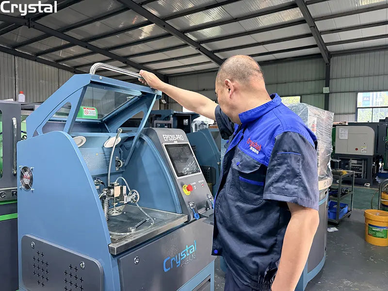 Entry-level injection pump test bench at 1800 bar vs industrial injection pump test bench at 2600 bar – pressure capacity comparison